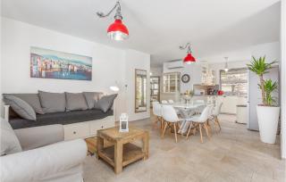 3 Bedroom Cozy Home In Krk - Krk - 6