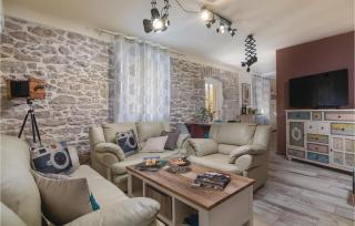 Gorgeous Home In Nedescina With Sauna - Nedeščina - 6