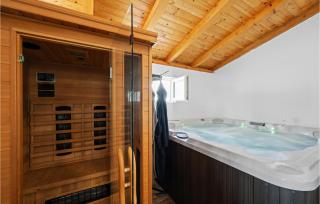 Stunning Home In Drinovci With Sauna - Drinovci - 8