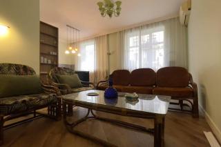 Elegant space in a fancy spot at the City Centre - Bakoe - 0