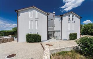 Nice Apartment In Malinska With Wifi - Malinska - 1