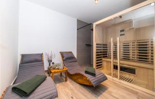 Stunning Home In Razanac With Sauna - Ražanac - 4