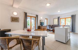 4 Bedroom Nice Home In Zgaljici - 8