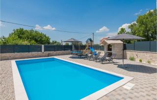 4 Bedroom Lovely Home In Imotski - Imotski - 3