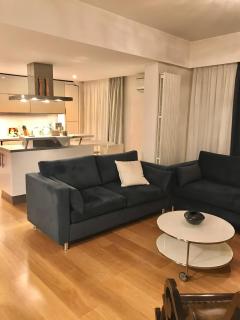 Στην ΚΑΡΔΙΑ ΤΗΣ ΠΟΛΗΣ - in the HURT OF THE TOWN - 6