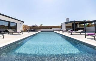 Stunning Home In Razanac With Sauna - Ražanac - 1