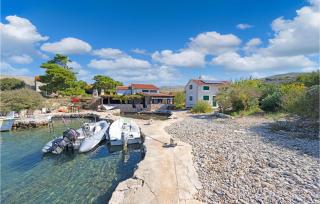 2 Bedroom Lovely Home In Kornati - 9