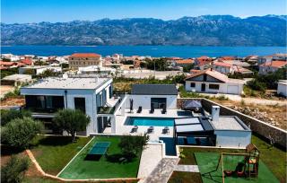 Stunning Home In Razanac With Sauna - Ražanac - 9