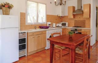 Beautiful Home In Casalabriva With Wifi - Casalabriva - 9