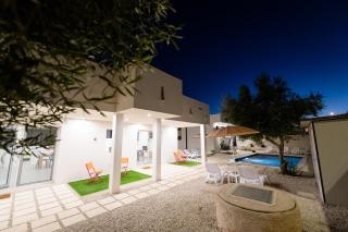 White houses luxury and pool - Scoglitti - 0