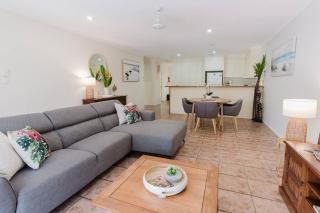 Tropical 2 BR, 2 Bath Villa with private pool - Palm Cove - 2