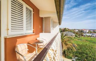 Amazing Apartment In Barbat - 4