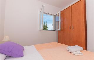 Cozy Apartment In Primosten - Primošten - 2