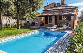 4 Bedroom Stunning Home In Medulin - Medulin - 0