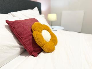 3BRM 3 Bathroom Central townhouse free car park - Christchurch - 3