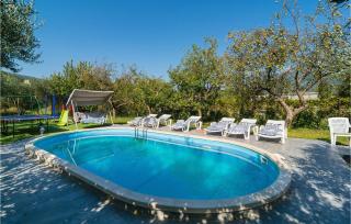 Four-Bedroom Holiday Home Kucice With A Fireplace 09 - Kučiće - 4