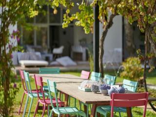 Spacious villa with lovely balcony - Madrid - 2