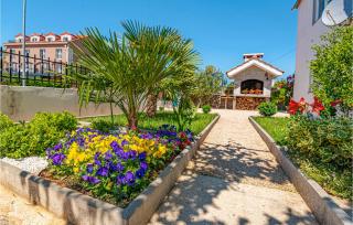 Three-Bedroom Apartment In Vodice - Vodice - 8