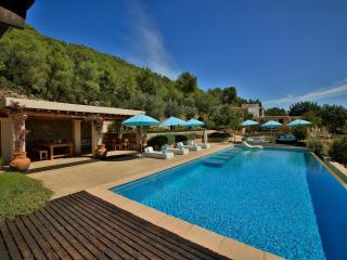 Cozy holiday home with outdoor cinema - San Antonio - 9