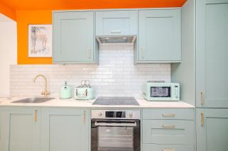 Central Comfort l 2-Bedroom Flat with Extra Sleeping Options - Brighton & Hove - 2