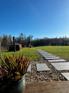 Domek letniskowy z jacuzzi nad rzeką Bzurą - 7