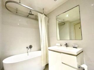 Breathtaking City & Sky Views - 8