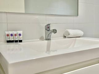 Breathtaking City & Sky Views - 4