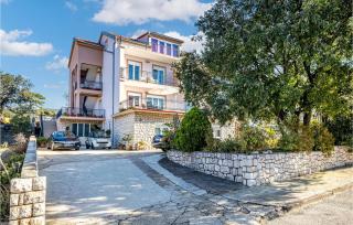 Awesome Apartment In Novi Vinodolski - 9