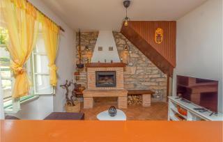 2 Bedroom Amazing Home In Nedescina - Nedeščina - 6