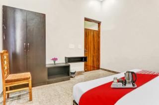 Hotel O M V Room's & Banquet - Transport Nagar - 4