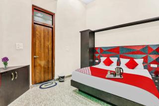 Hotel O M V Room's & Banquet - Transport Nagar - 3