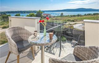 4 Bedroom Cozy Home In Medulin - 8