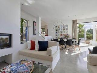 Holiday home with central heating - Sant Josep - 2
