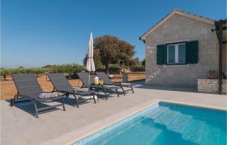 2 Bedroom Stunning Home In Postira - Postira - 3
