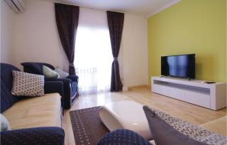 Four-Bedroom Holiday Home In Polaca - 8