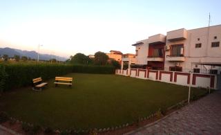 Hill Town Guest House Islamabad - Islamabad - 9