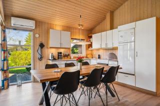 Cozy Holiday Home In Scenic Surroundings Close To Ebeltoft, - Ebeltoft - 6