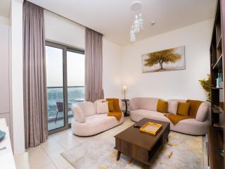 Easygo- Stylish 1BDR Sobha creek vista- Meydan living - Dubai - 0