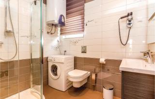 Beautiful Apartment In Crikvenica - Crikvenica - 6