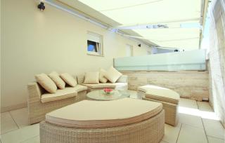 Beautiful Apartment In Crikvenica - Crikvenica - 9