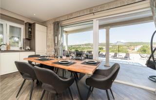 Gorgeous Home In Bibinje With Wifi - Bibinje - 5