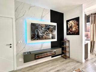 Hidden Gem Apartment - Tirana - 0