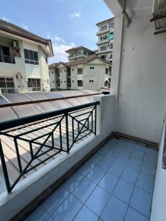 Kota Kinabalu City Centre Api Api Apartment 1 BEDROOM 4-5PAX Family Room with Balcony - 8