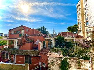 Hidden Gem Apartment - Tirana - 4