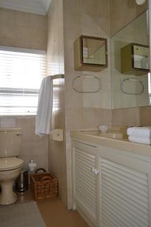 2 Woodmead Suites - 5