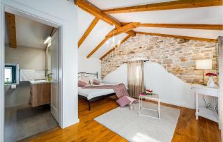 Stunning Home In Bicici With Sauna - Bičići - 8
