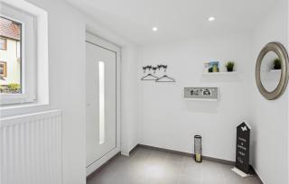 1 Bedroom Lovely Apartment In Nieheim - 2