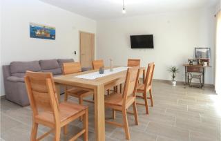 Three-Bedroom Holiday Home In Dugogabe - Dugobabe - 9