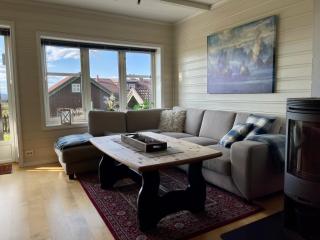 Spacious Stay with 3 Bedrooms and 2 Baths - Beitostøl - 8