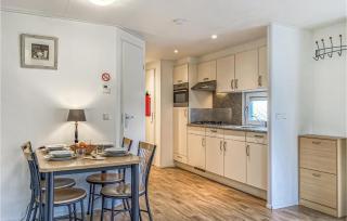 2 Bedroom Gorgeous Home In Heinkenszand - heinkenszand - 1